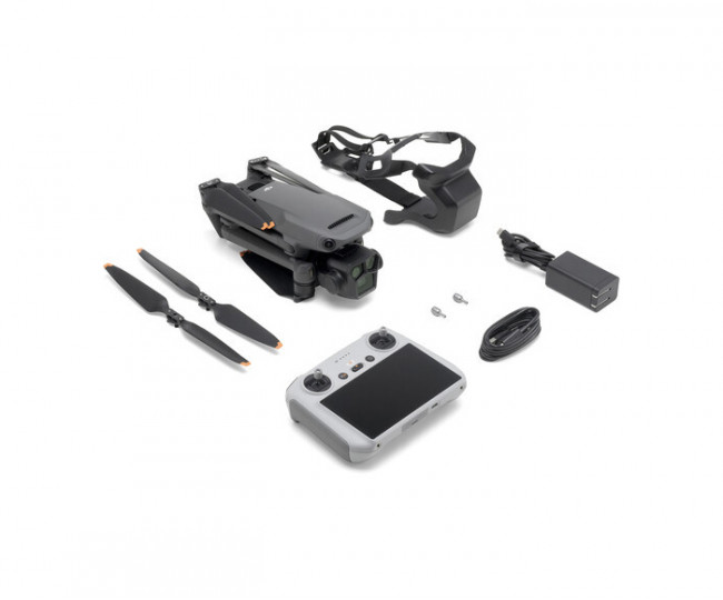 Квадрокоптер DJI Mavic 3 Pro with DJI RC (CP.MA.00000654.01, CP.MA.00000656.01, CP.MA.00000651.01)